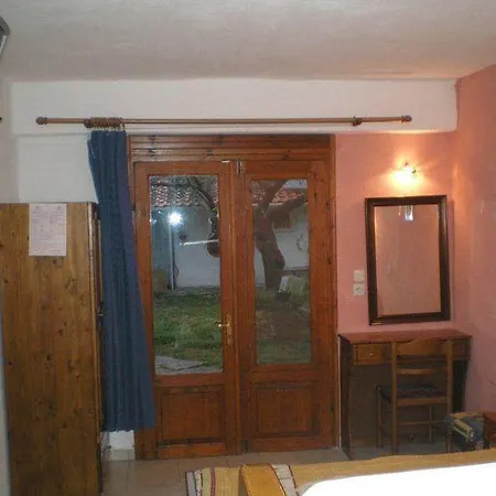 Antoniadis Studios Apartment *